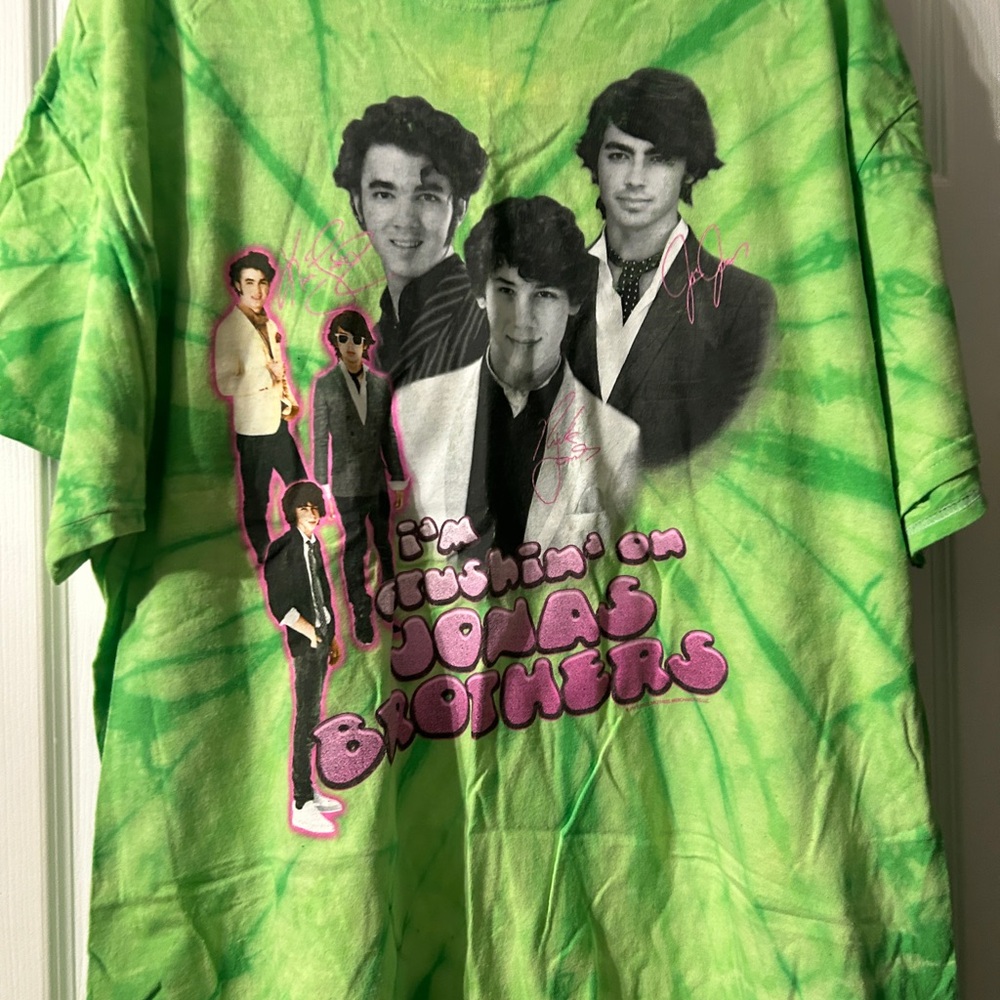 Gildan Neon Lime Tie-Dye Jonas Brothers Graphic Tee